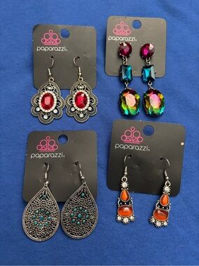 Paparazzi earrings Lot of (4) Pairs